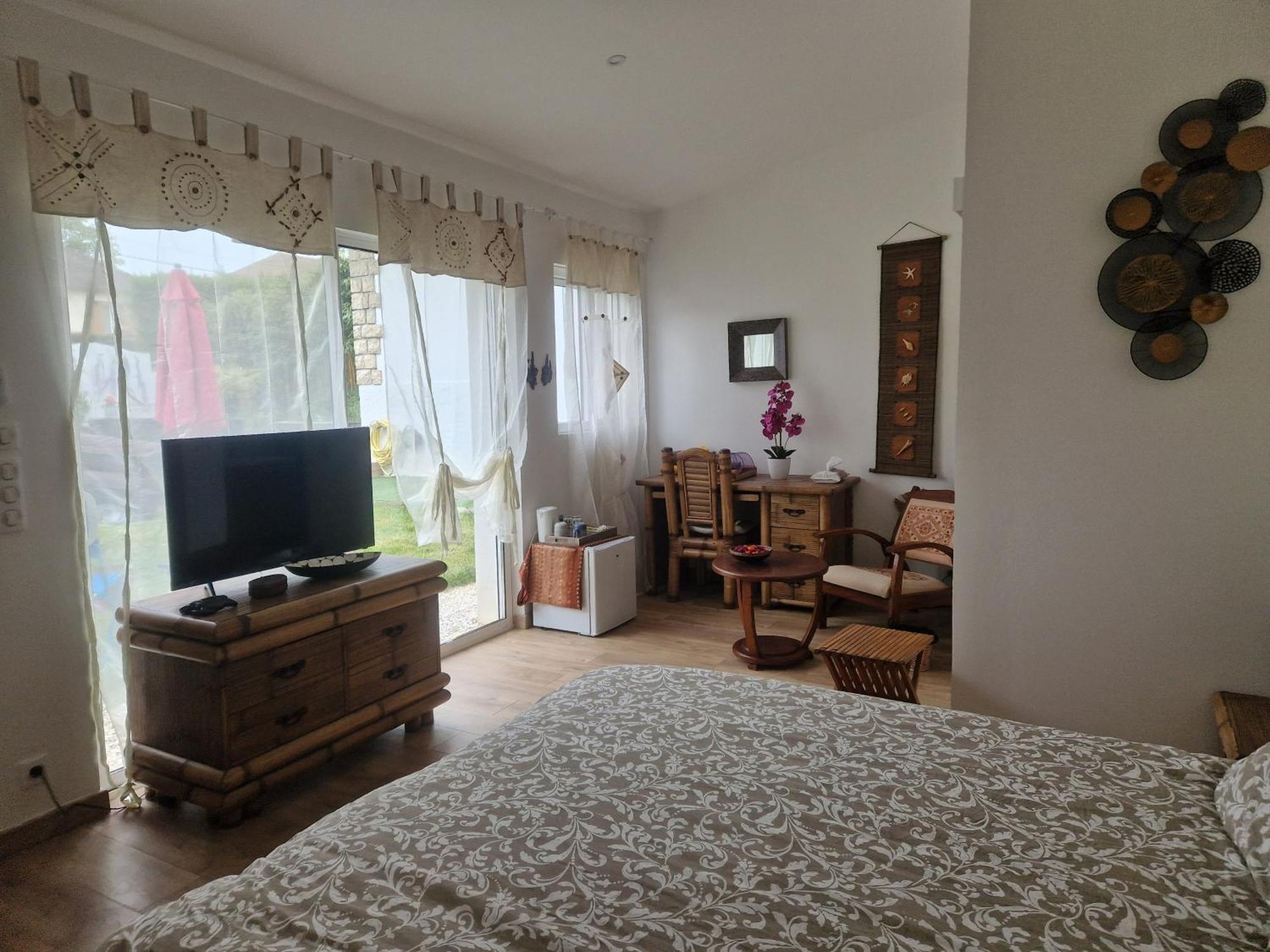 La Serenite Balinaise, Chambre Et Sdb Privee, Jardin , Piscine Et Jacuzzi En Saison, Pres De Chantilly, Parc Asterix Et Cdg Et Paris En 20' Orry-La-Ville Екстериор снимка