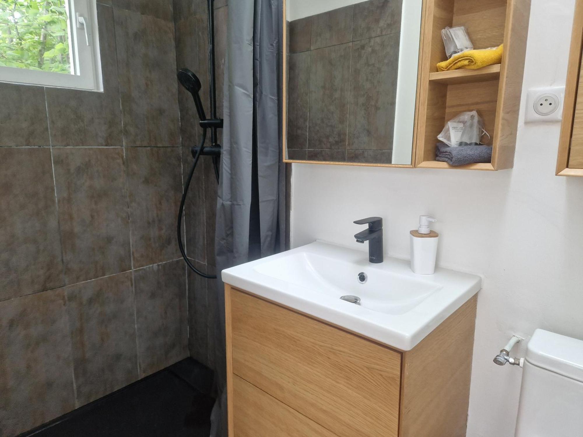 La Serenite Balinaise, Chambre Et Sdb Privee, Jardin , Piscine Et Jacuzzi En Saison, Pres De Chantilly, Parc Asterix Et Cdg Et Paris En 20' Orry-La-Ville Екстериор снимка